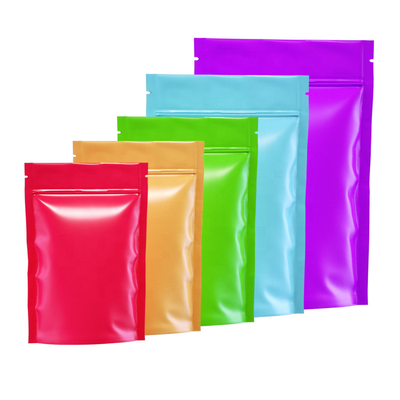 Embalagens coloridas impressas em pé Bolsas de embalagem com fecho de fechadura Embalagens comerciais Sacos de plástico